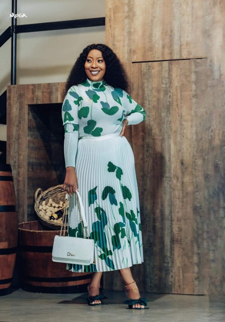 Green Leaf Fine pleated set