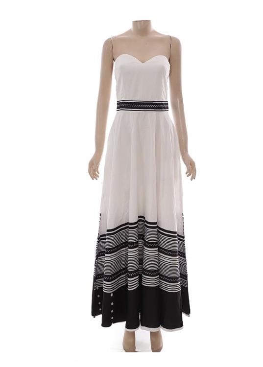 monochrome traditional wear