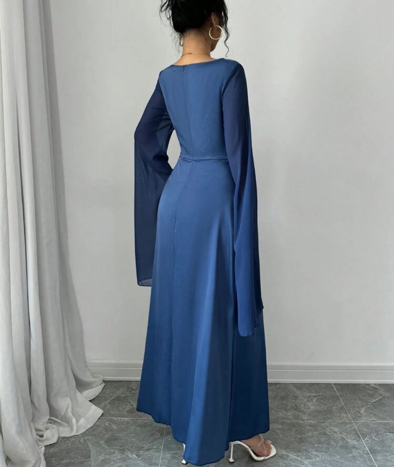 Long sleeve solid color elegant dress