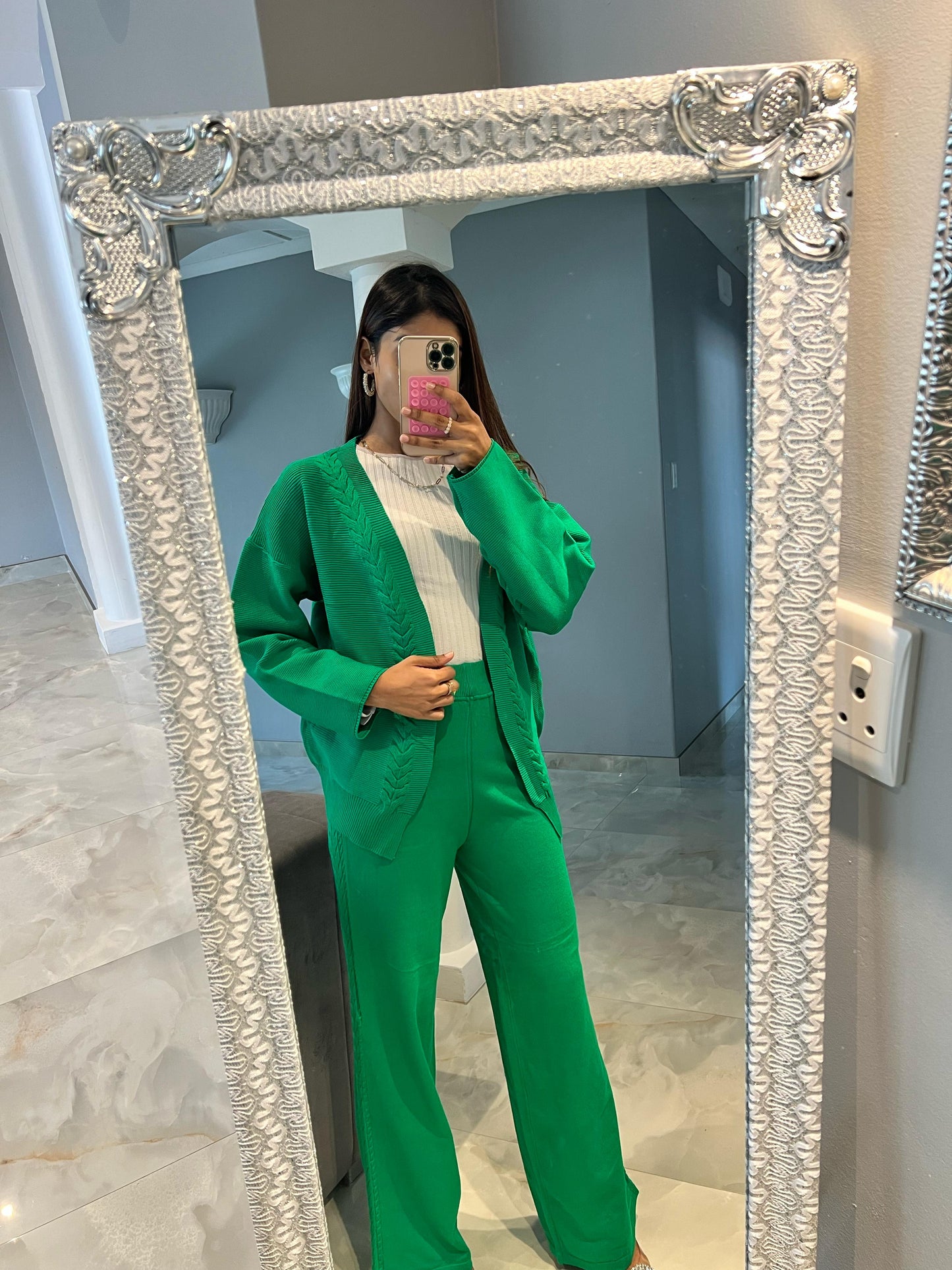 knitted set with a belt