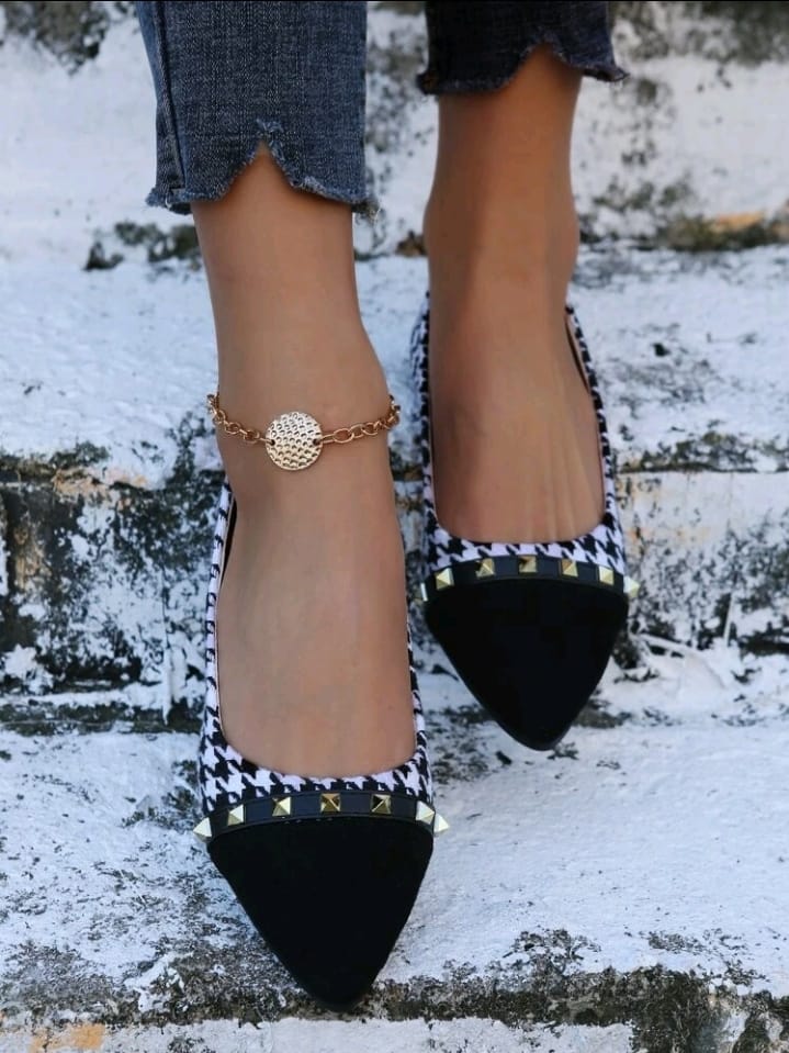Rivet Flat Pumps