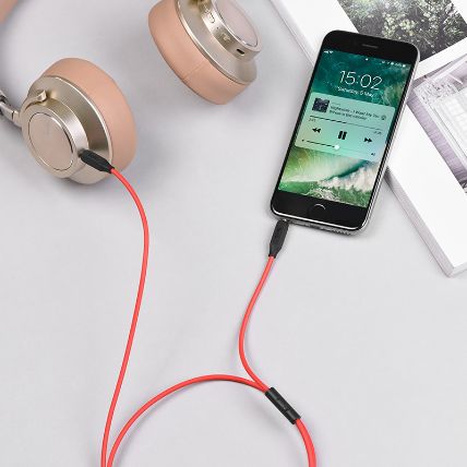 AUX premium audio auxiliary cable 1M.