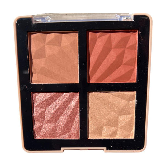 Highlight and blusher palette.