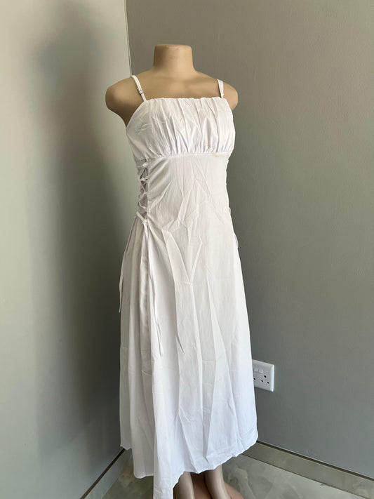 strip sleeves waist tie dress
