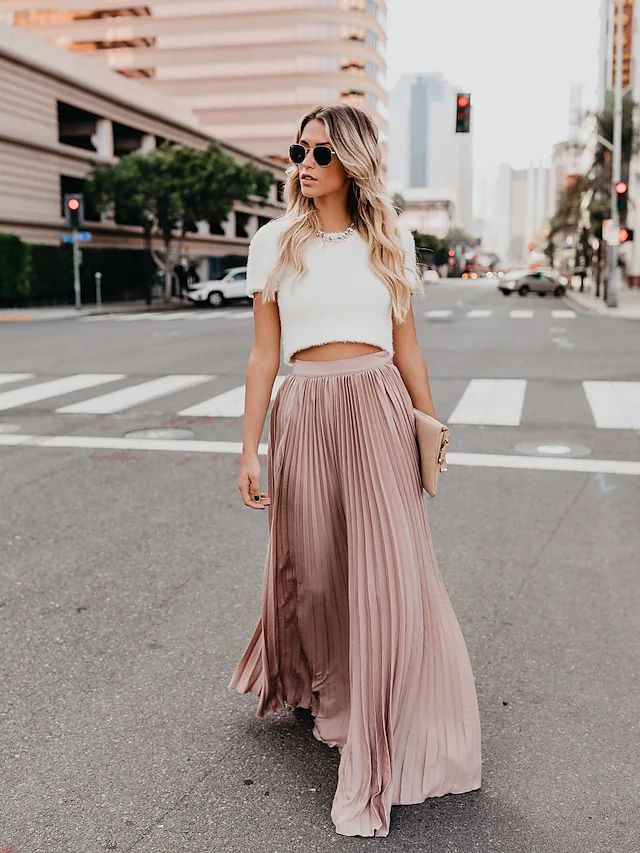 High waisted shop pleated skirt outfit