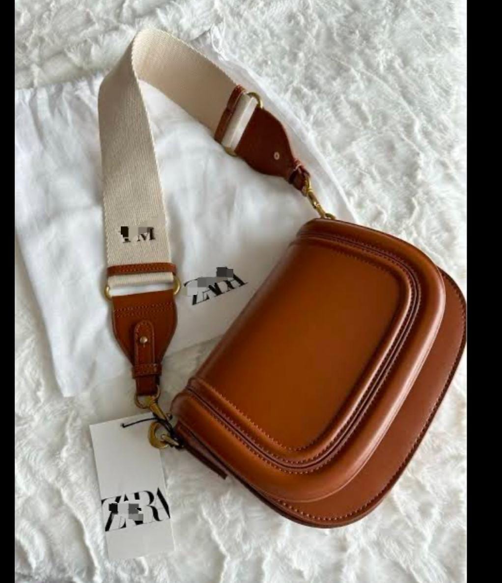 STRAP BAG