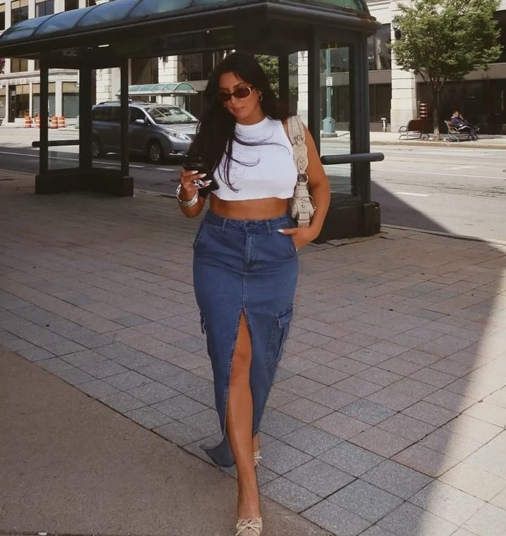 Denim front slit skirt