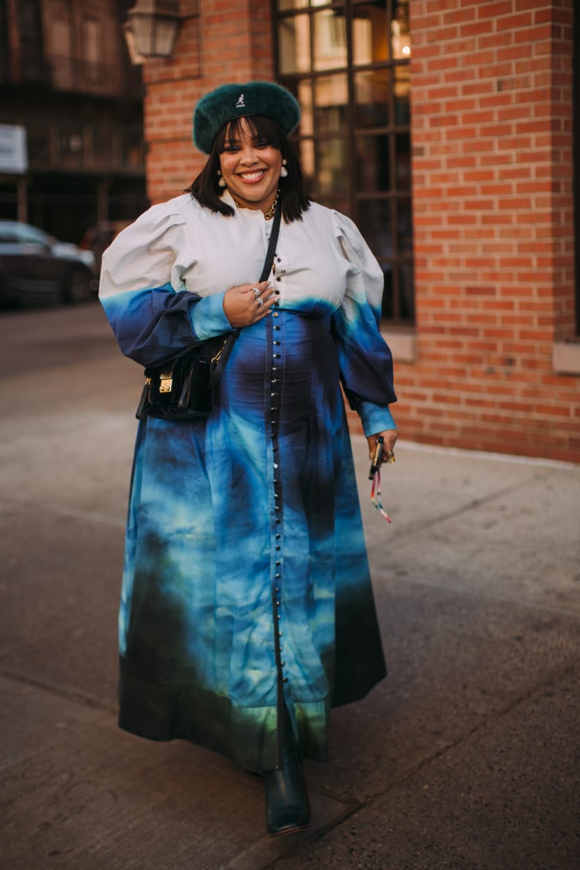 Tie dye balloon sleeves dress.