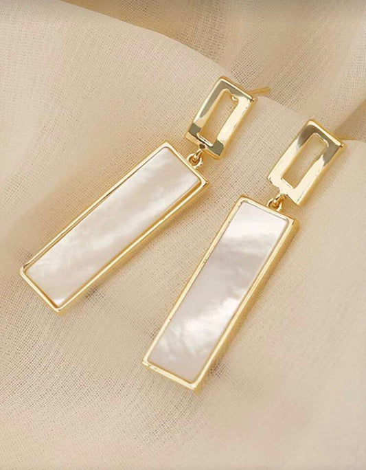 four corner designed earing