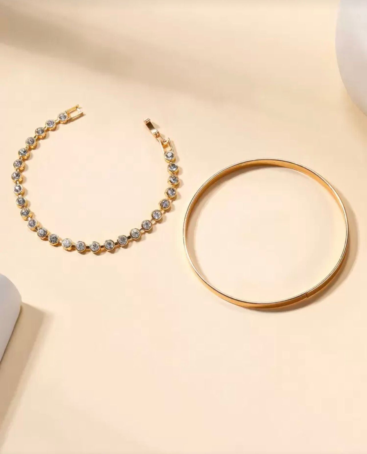 two piece set of wrist bands