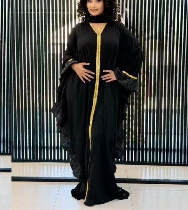 Open dress with long sleeves
