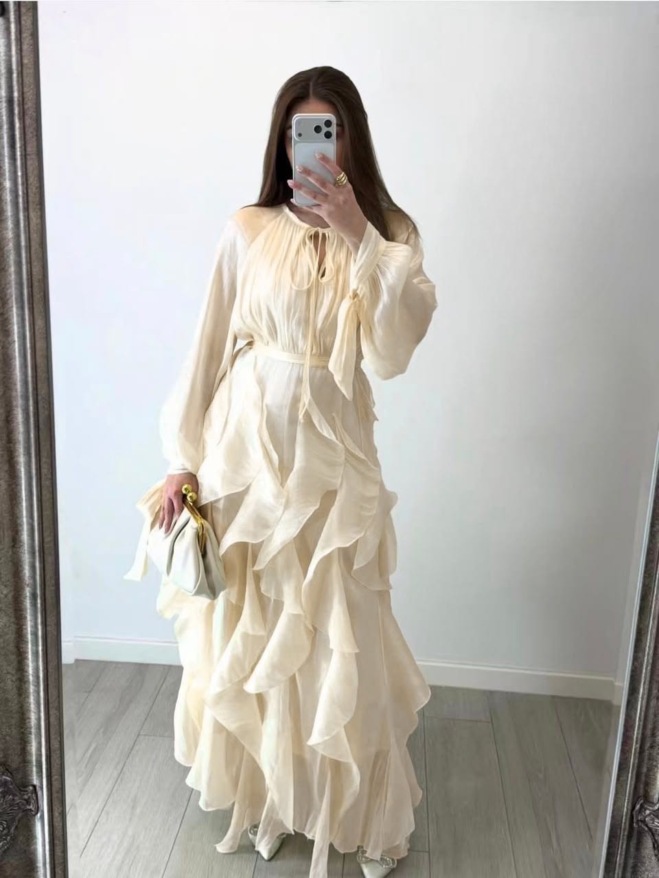 LONG SLEEVES LIGHT MATERIAL DRESS
