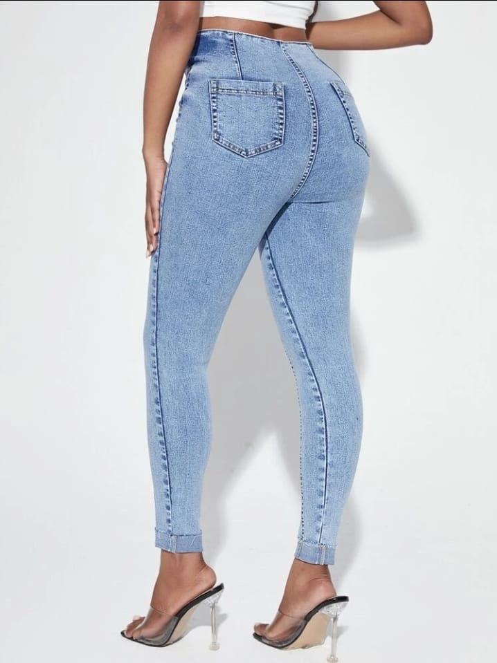 High waisted buttons jeans – ClothingCo