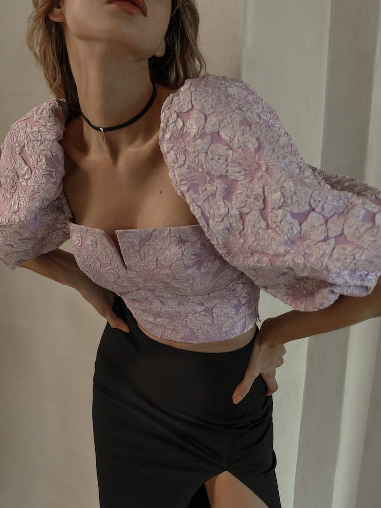 Balloon sleeves off shoulder crop top