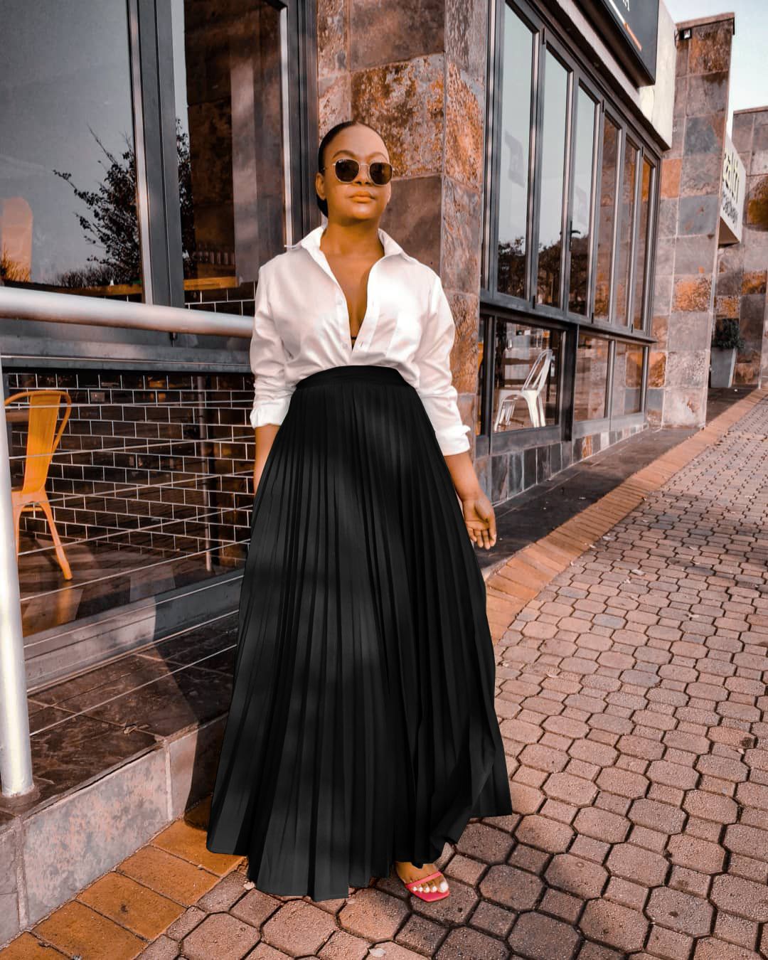 pleated skirt with elastic waist