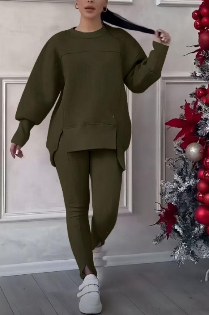 warm tracksuit with high and low top